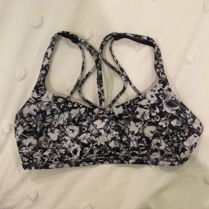 Women’s Lululemon Free to Be Bra